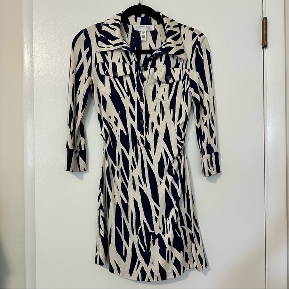 Diane Von Furstenberg Vintage Silk Polly Dee Dress - Picture 5 of 7